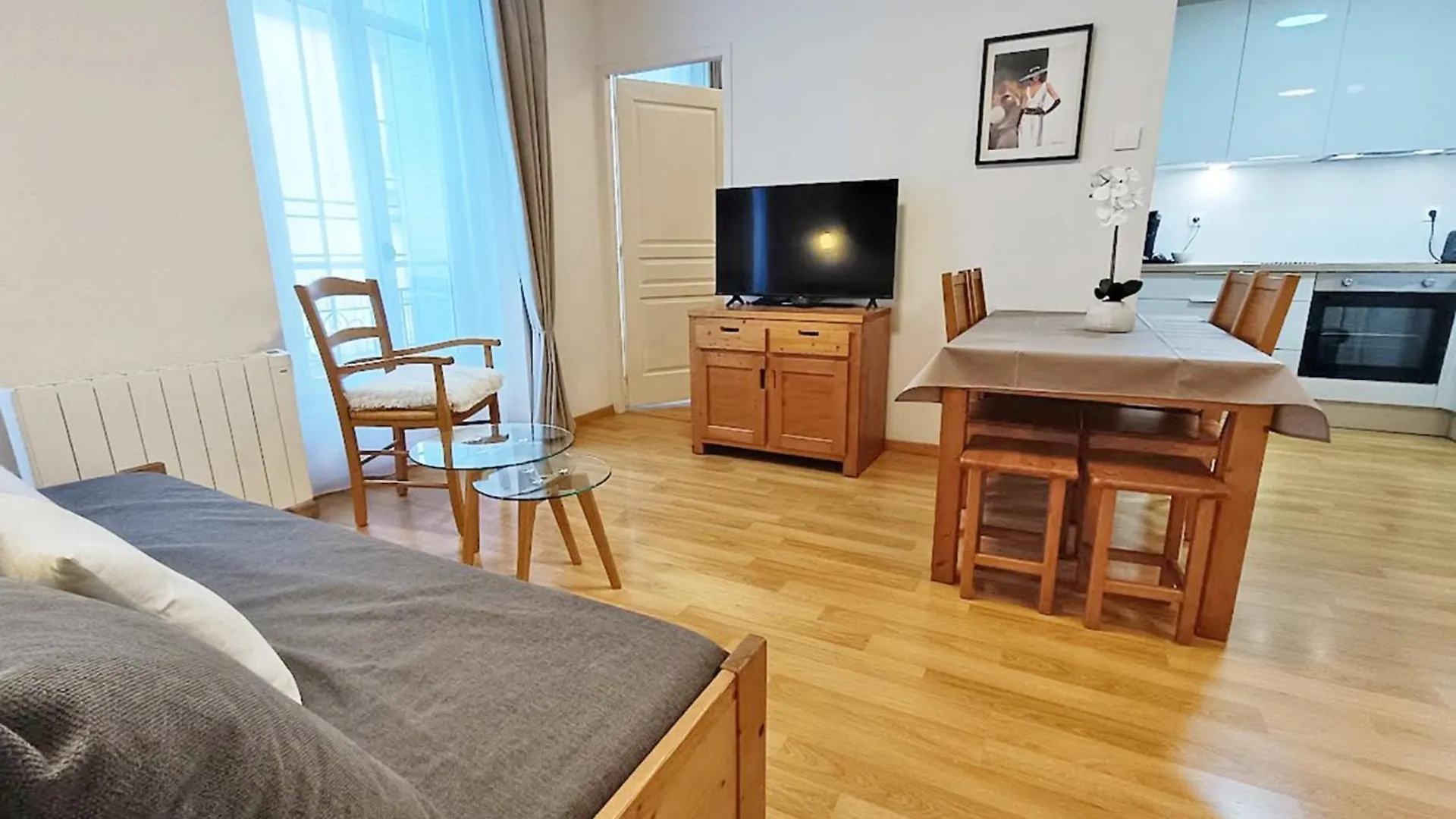 L'Eterlou, T3, Centre Luchon, Wifi, Casier A Skis, Ascenseur, 6 Personnes Bagneres-de-Luchon France